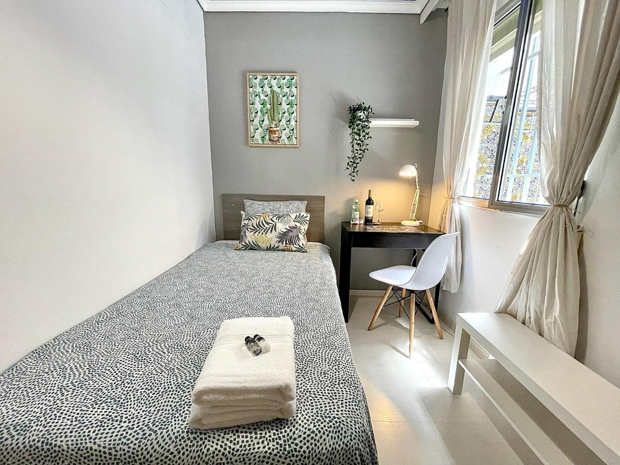 Central Private Bedroom - Comfy&Quiet - Near City Of Arts And Sciences บาเลนเซีย ภายนอก รูปภาพ